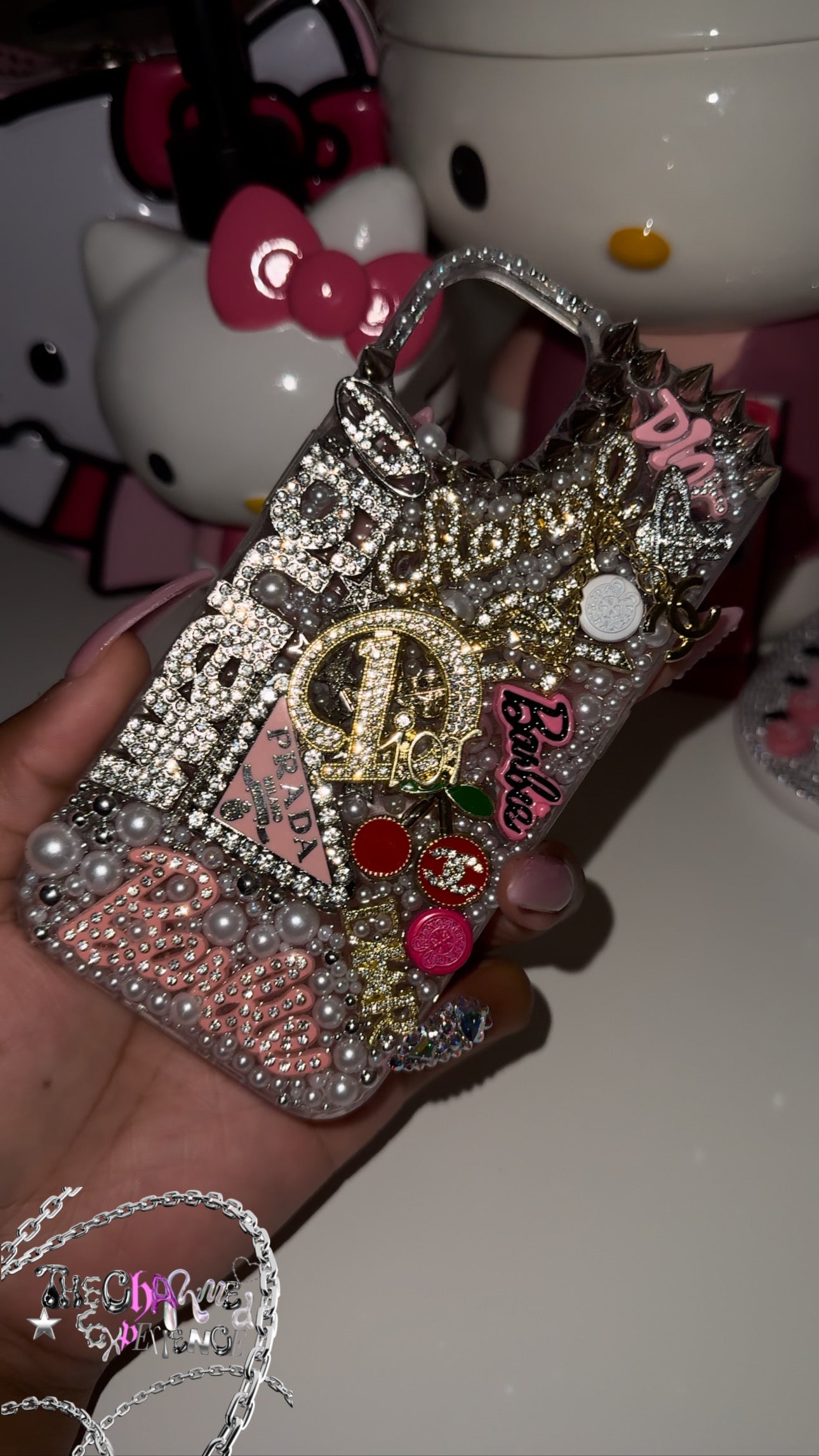 🎀Custom hand crafted cases made with love 🎀